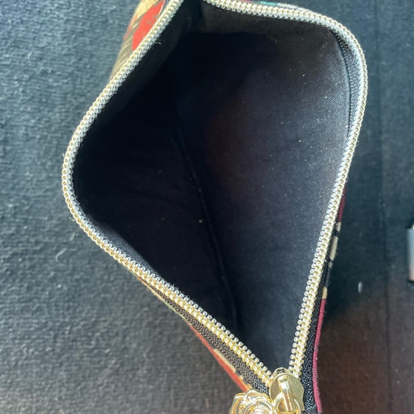 Pencil or cosmetic pouch, size of pouch 8 1/2 by 5in, black lining, handmade - Picture 4 of 5